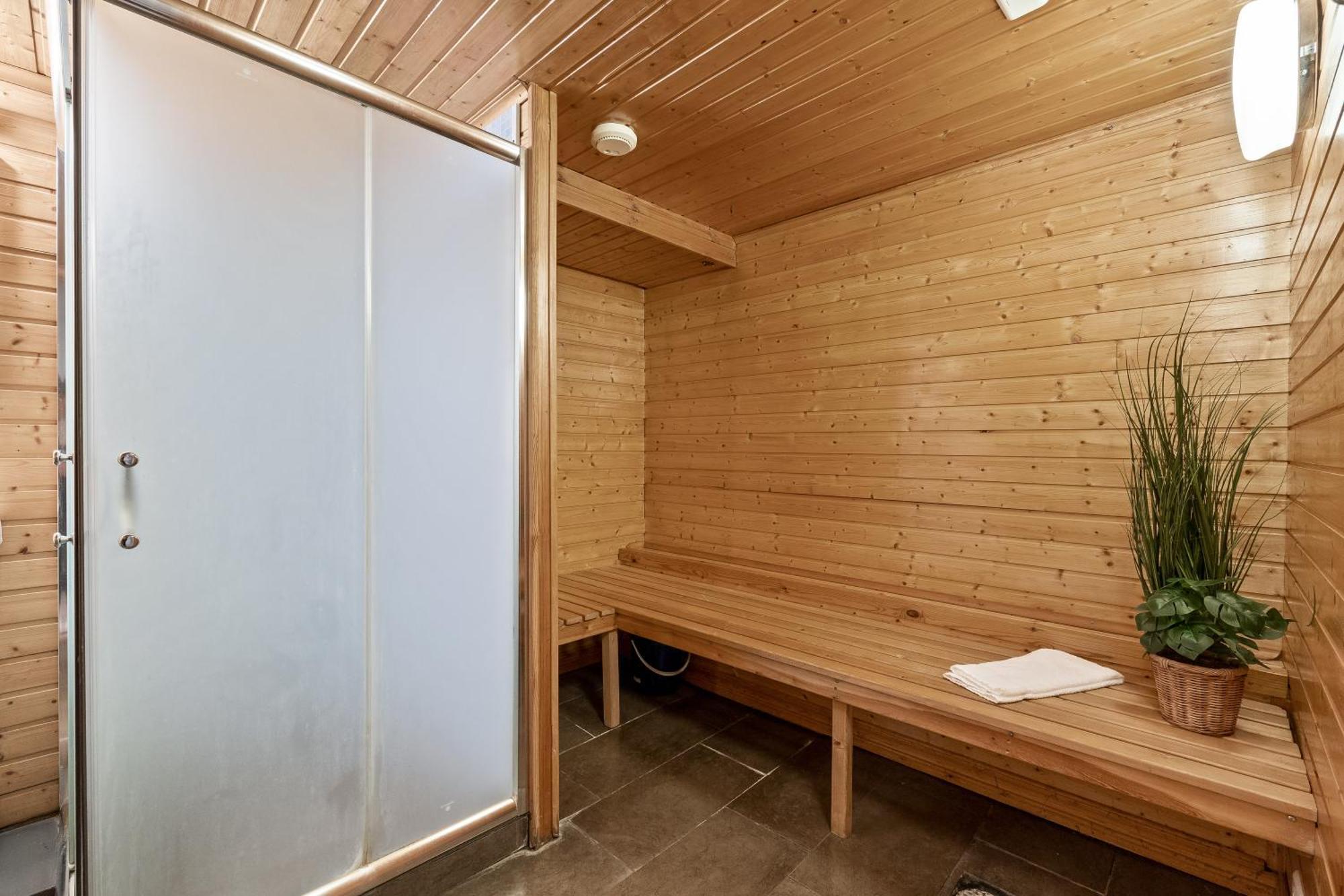 Massive Villa In Downtown Reykjavik With A Sauna エクステリア 写真