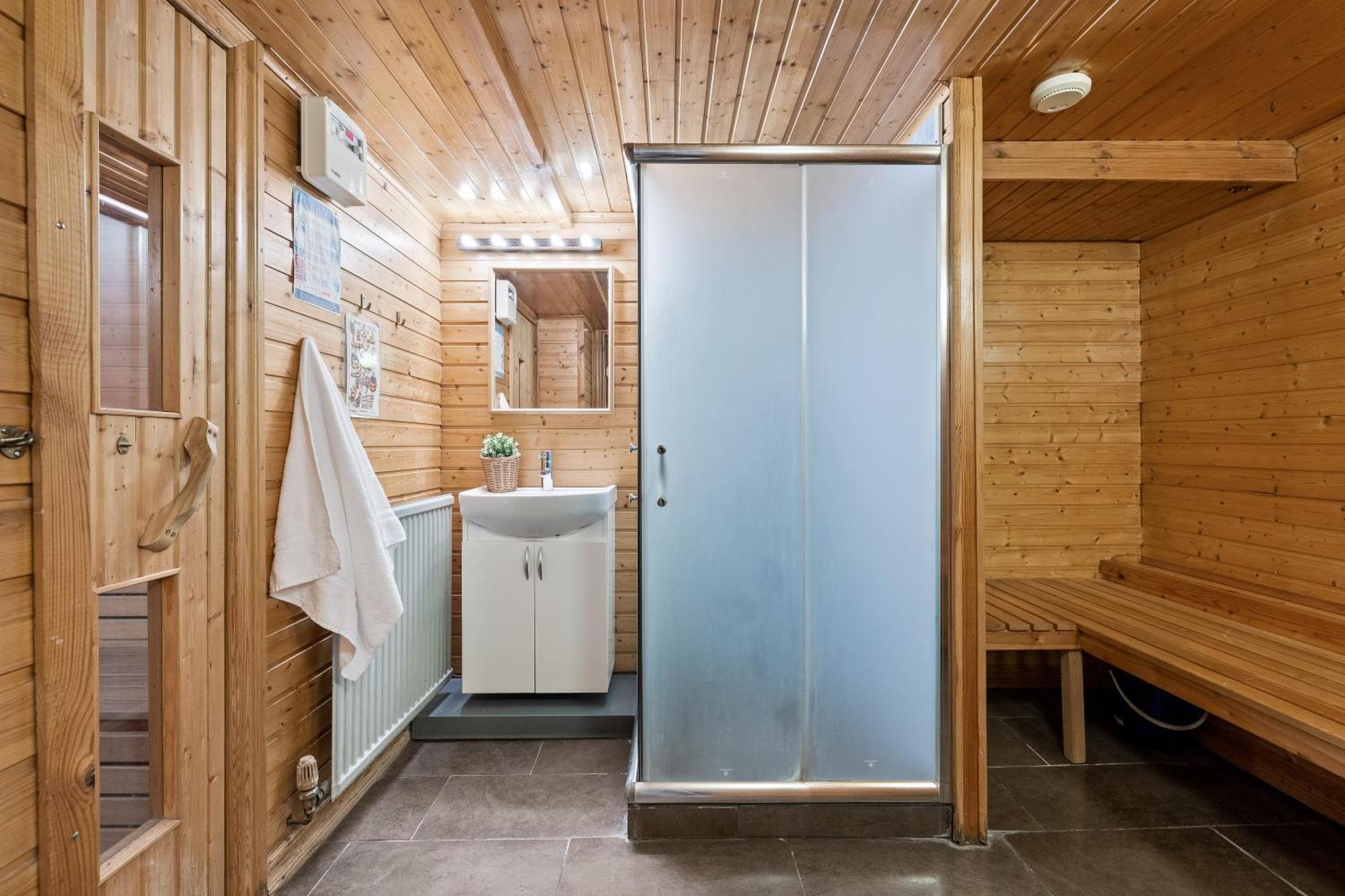 Massive Villa In Downtown Reykjavik With A Sauna エクステリア 写真