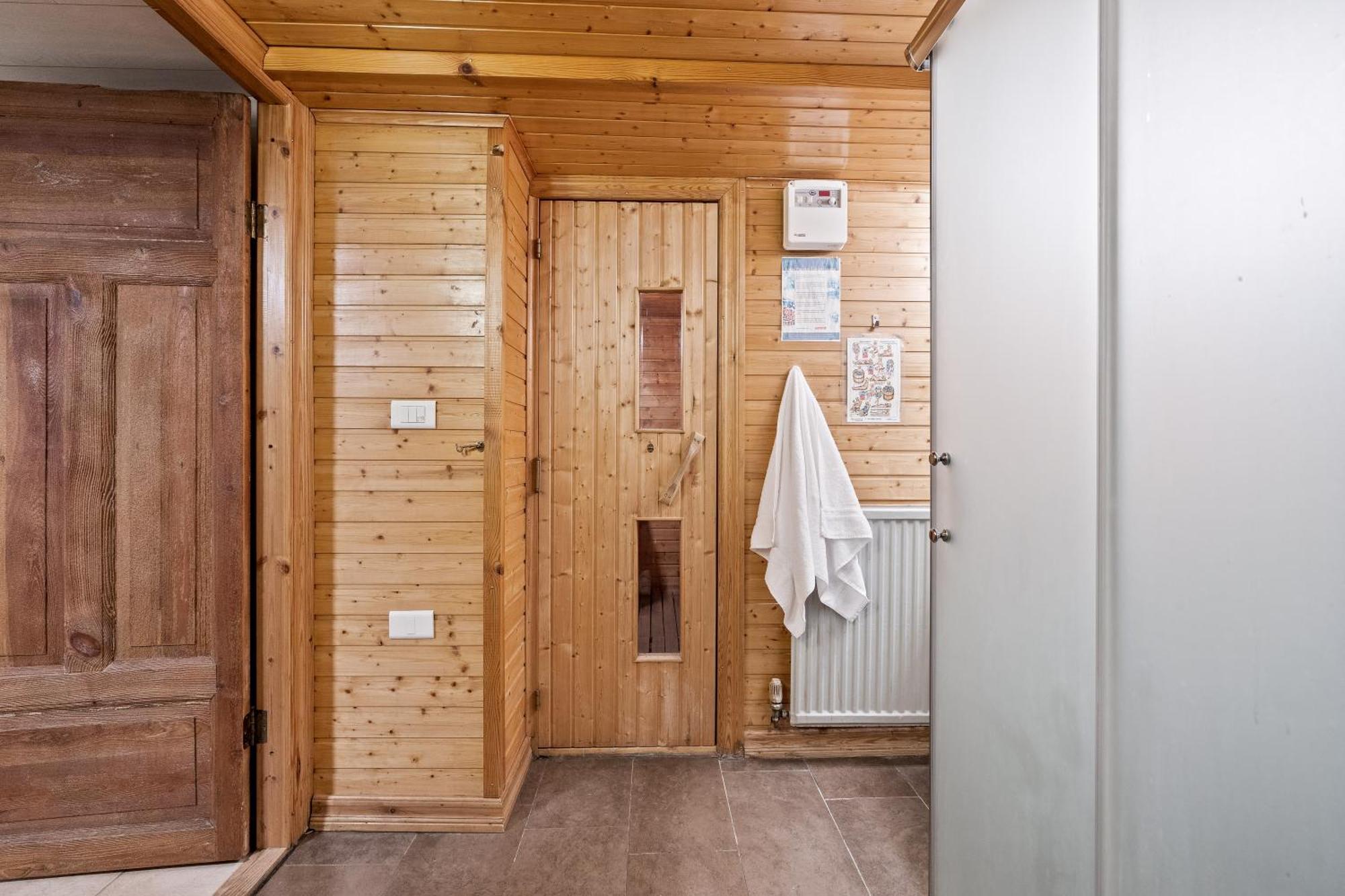 Massive Villa In Downtown Reykjavik With A Sauna エクステリア 写真